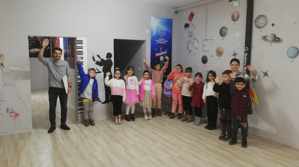 Aybastı Halk Eğitim Merkezi bünyesinde, Bilim Sanat Merkezi'mizde Görsel Sanatlar Kursu Açıldı.